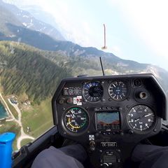 Flugwegposition um 12:45:15: Aufgenommen in der Nähe von Gemeinde Seefeld in Tirol, Seefeld in Tirol, Österreich in 1734 Meter